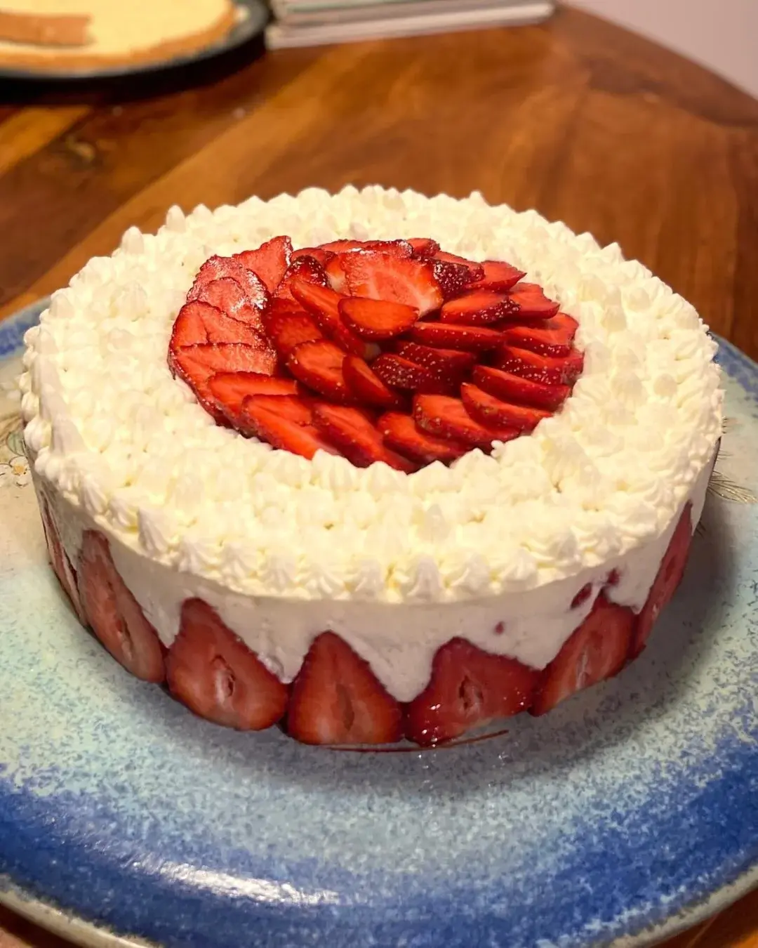 Fraisier à la crème diplomate vanille, photo 1 sur 3