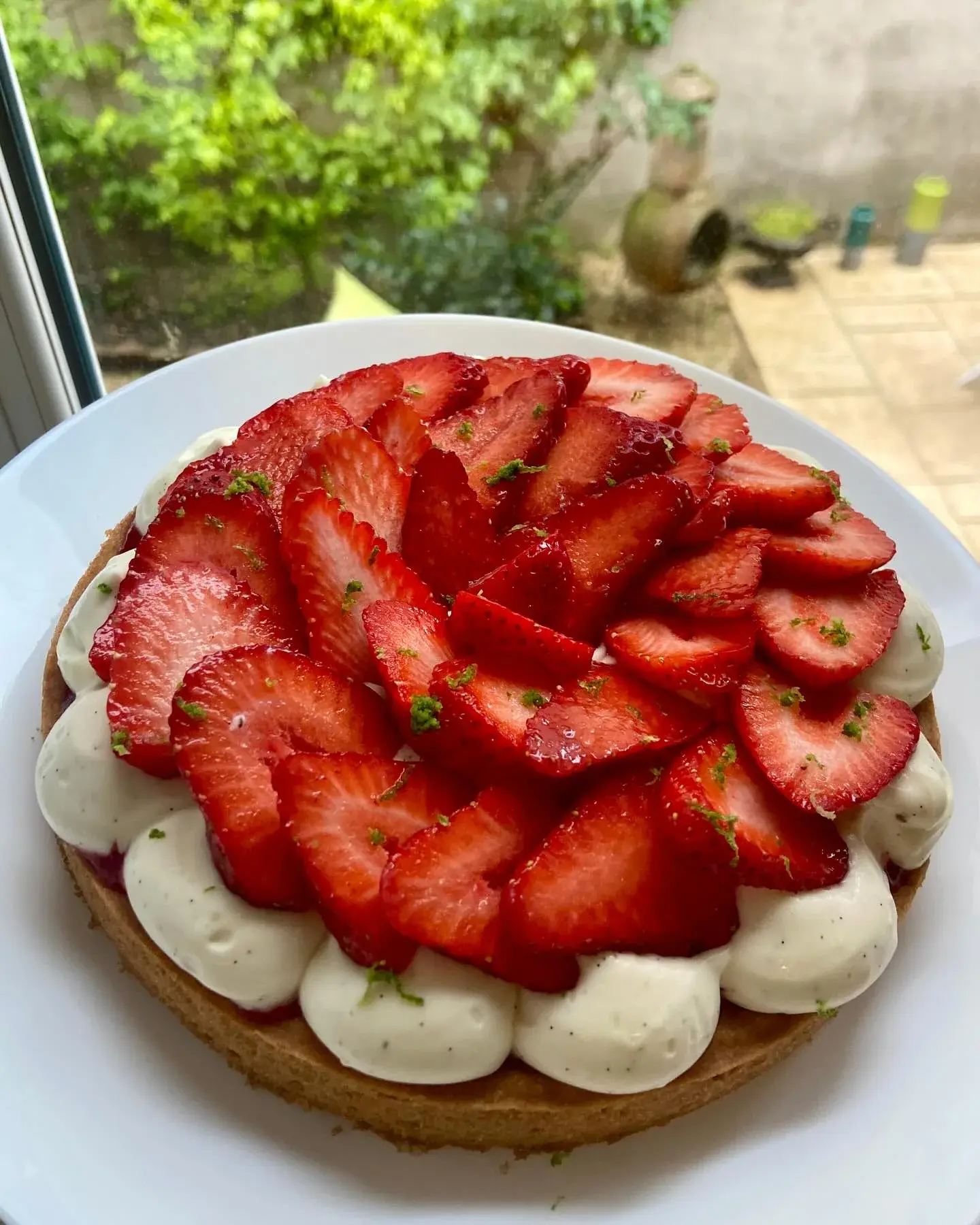 Tarte aux fraises sur sablé breton