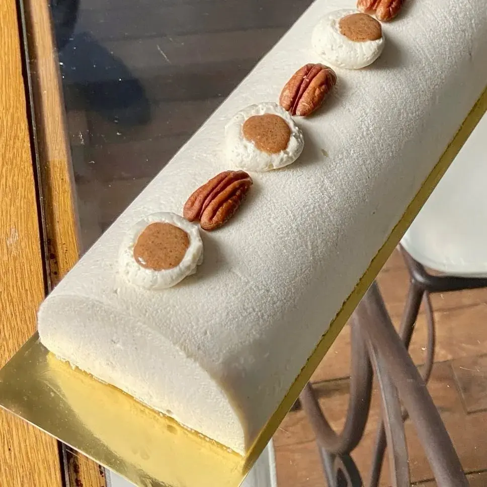 Bûche érable & pécan, photo 1 sur 2